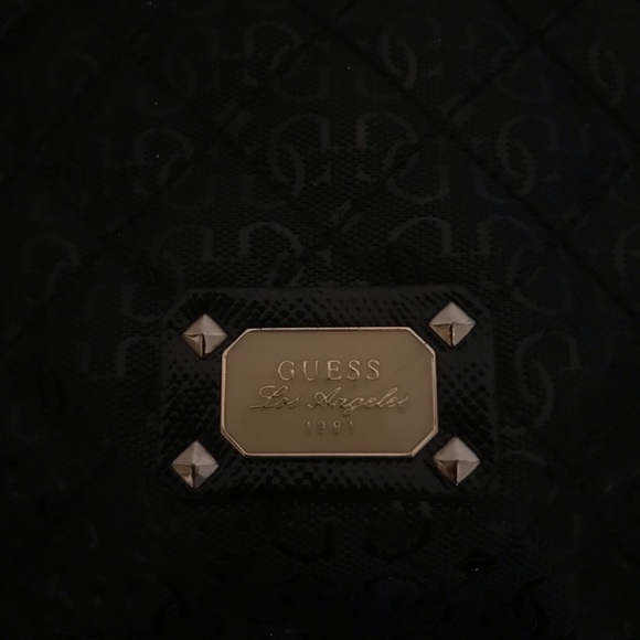 GUESS PURSE - Picture 3 of 6